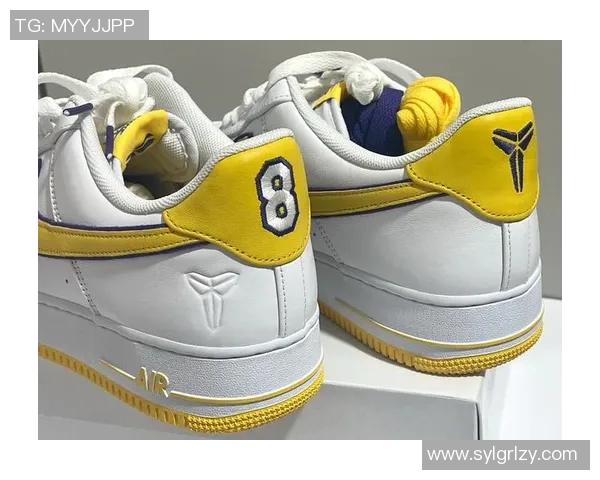 大牌球星偏爱的足球鞋品牌与型号揭秘 你喜欢的球鞋他也在穿 大牌球星偏爱的足球鞋品牌与型号揭秘 你喜欢的球鞋他也在穿